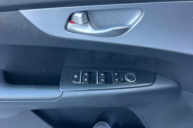 Used 2024 Kia Forte LXS FWD image 11