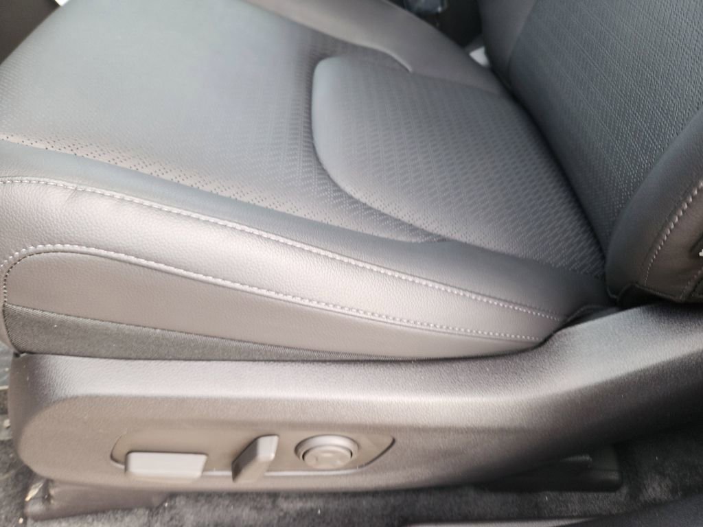 Certified 2025 Kia Carnival SX Prestige image 13