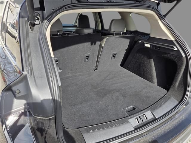 New 2024 Lincoln Corsair FWD w/ Equipment Group 102A image 17