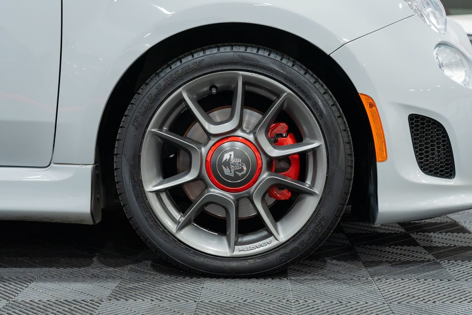 Used 2016 FIAT 500 Abarth FWD image 13