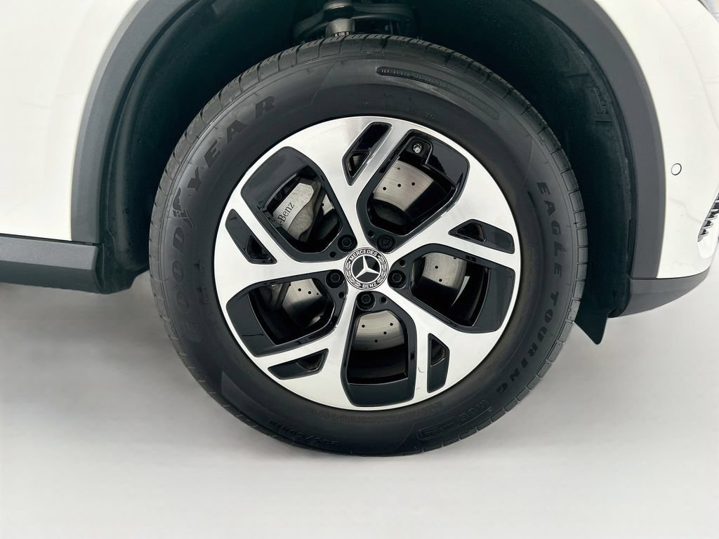 Certified 2025 Mercedes-Benz GLC 350e 4MATIC image 31