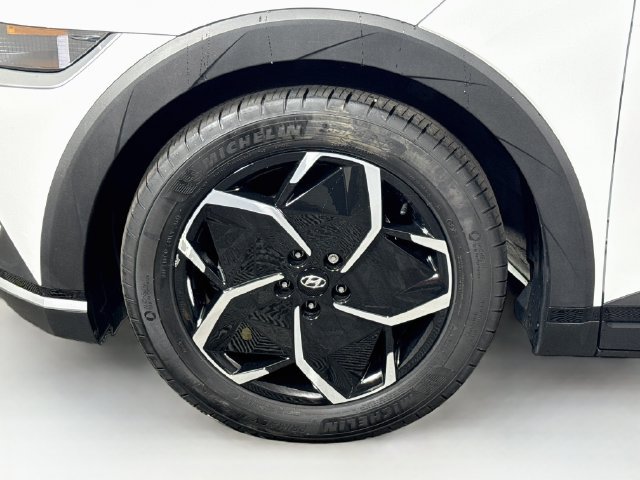 Certified 2024 Hyundai Ioniq 5 SE RWD image 31