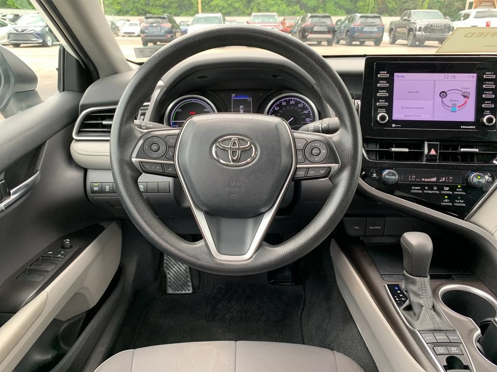 Used 2022 Toyota Camry LE FWD image 17