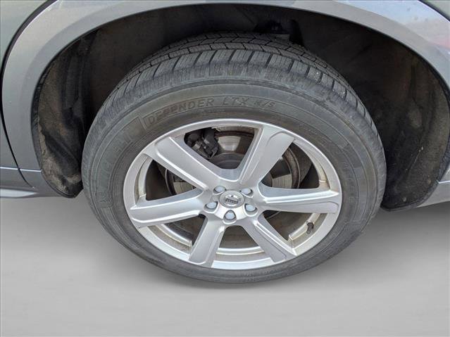 Used 2020 Volvo XC90 T6 Momentum w/ Protection Package image 9