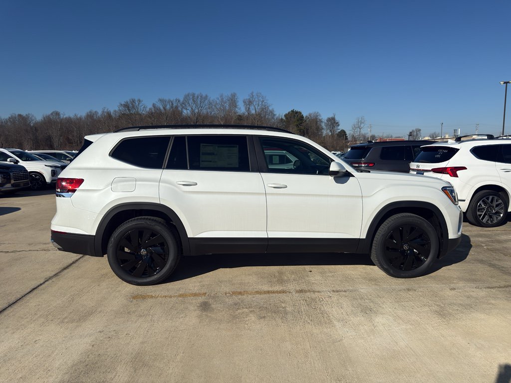 New 2026 Volkswagen Atlas SE FWD image 4
