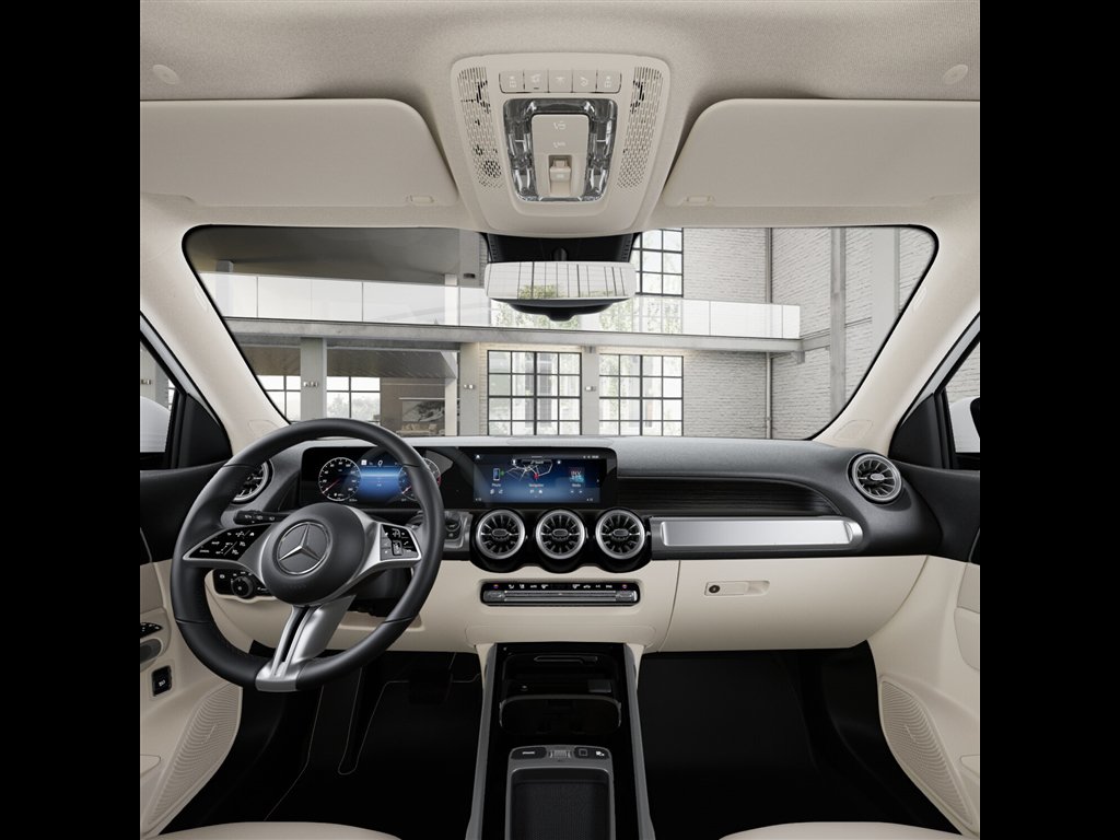 Certified 2026 Mercedes-Benz GLB 250 4MATIC image 42