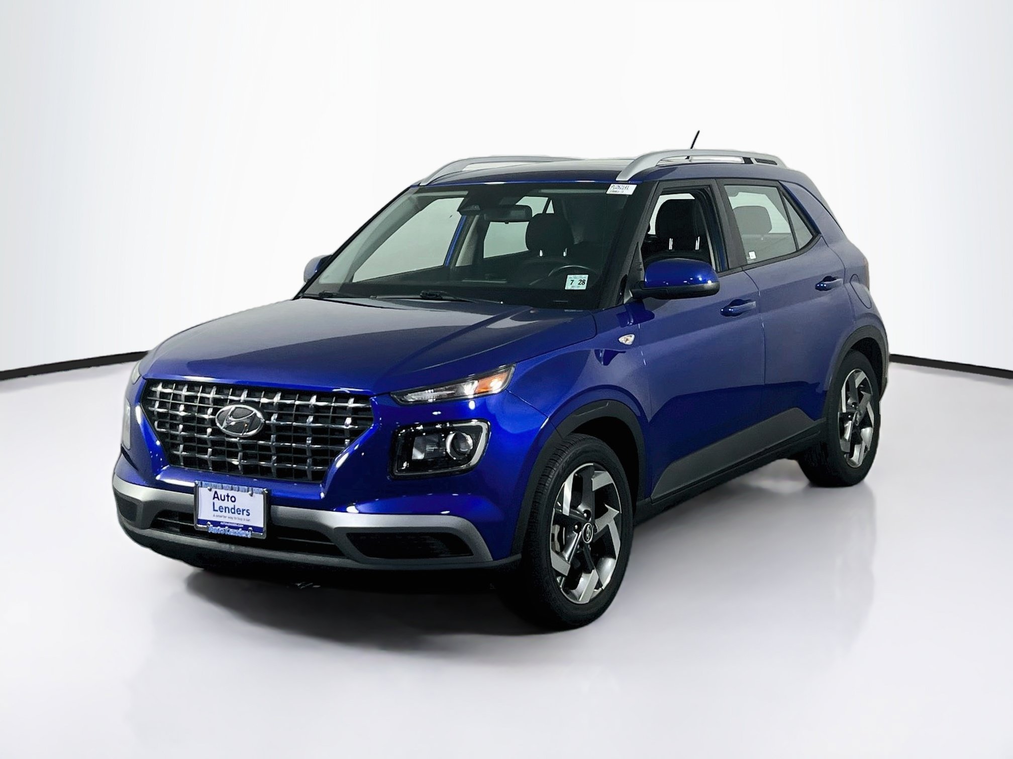 Used 2023 Hyundai Venue SEL FWD image 1