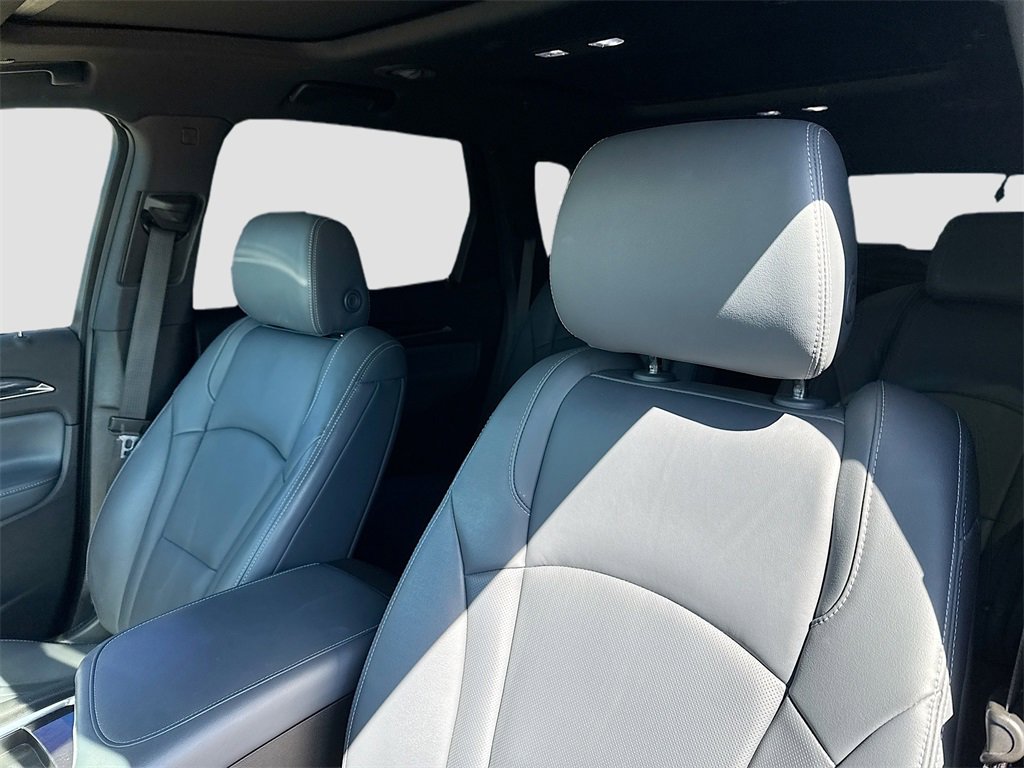 Used 2023 Buick Enclave Essence w/ Experience Buick Package image 13
