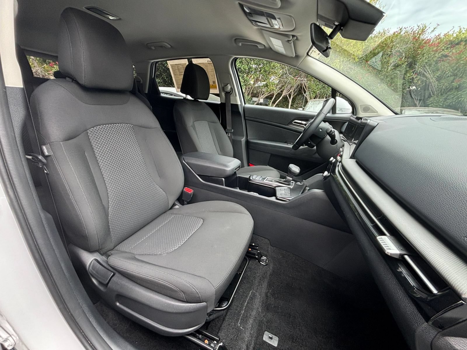 Used 2026 Kia Sportage LX FWD image 31