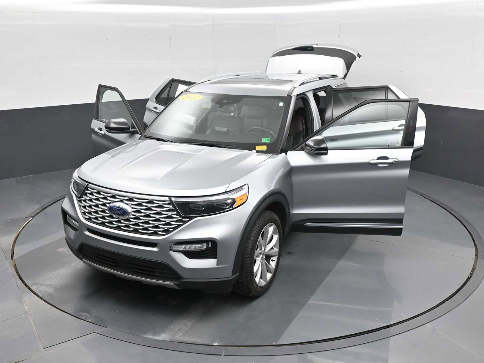 Used 2022 Ford Explorer Platinum w/ Technology Package image 38