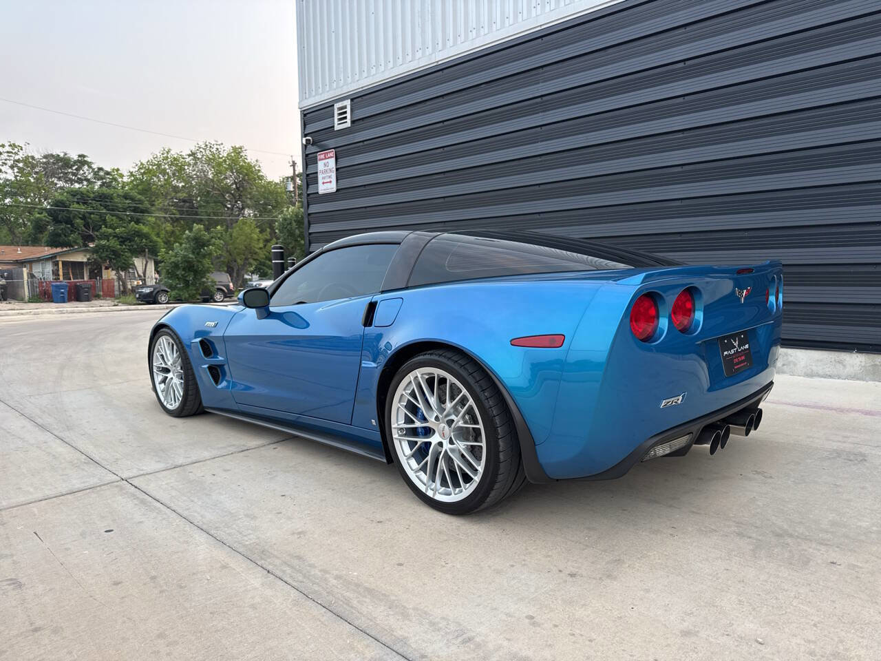 Used 2009 Chevrolet Corvette ZR1 w/ Preferred Equipment Group RWD image 14