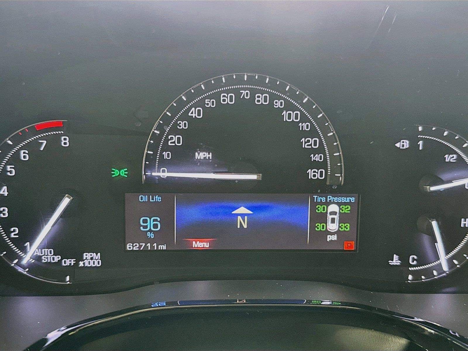 Used 2017 Cadillac XT5 Luxury w/ Driver Awareness Package FWD image 8