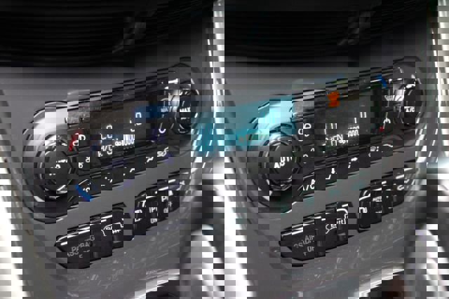 Used 2014 Ford C-MAX Energi SEL w/ Equipment Group 303A FWD image 21