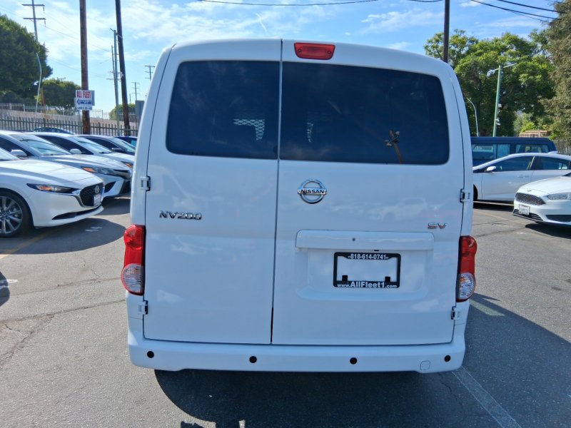 Used 2020 Nissan NV200 SV w/ Back Door Glass Package FWD image 5