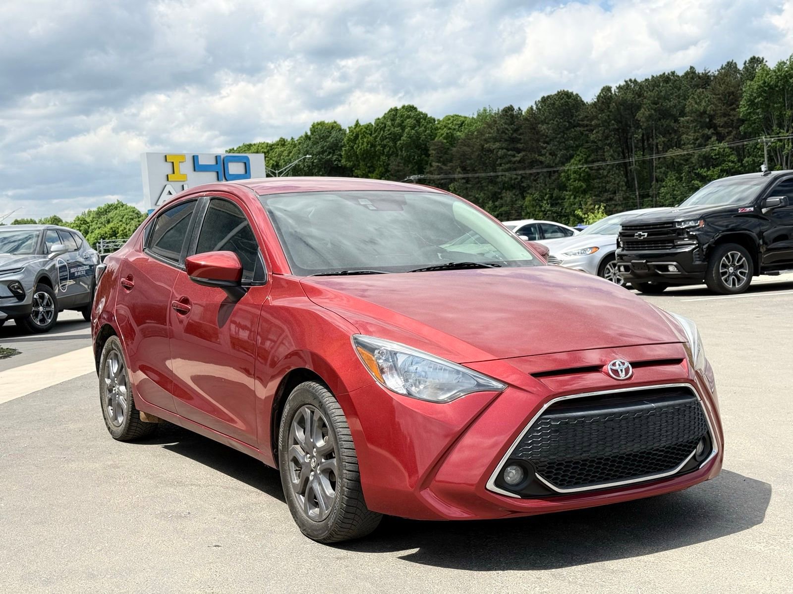 Used 2019 Toyota Yaris LE FWD image 6