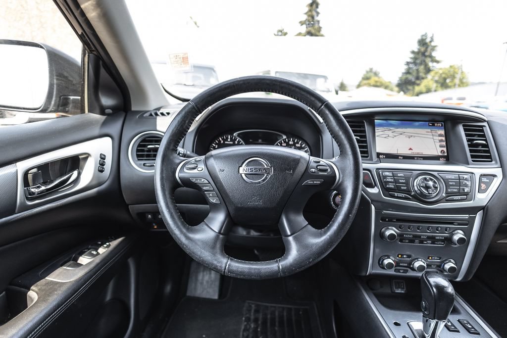 Used 2019 Nissan Pathfinder SL FWD image 23