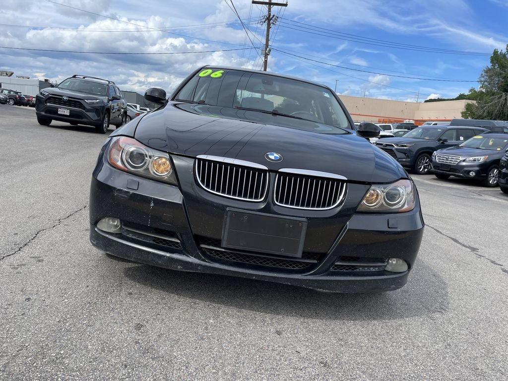 Used 2006 BMW 330xi Sedan AWD/4WD image 5