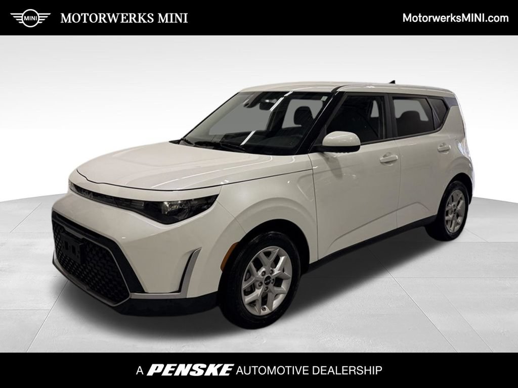 Used 2025 Kia Soul LX w/ LX Technology Package