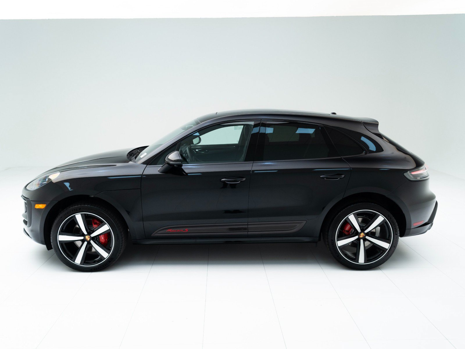 New 2026 Porsche Macan S AWD/4WD image 2
