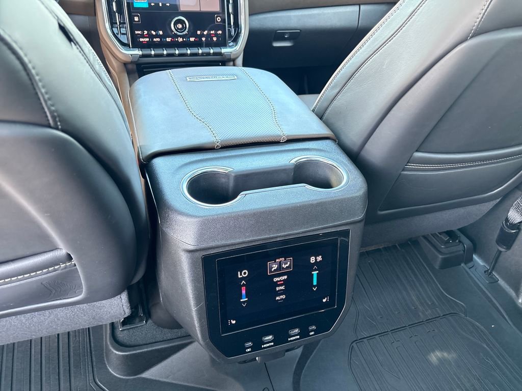 Certified 2025 GMC Yukon XL Denali Ultimate AWD/4WD image 51