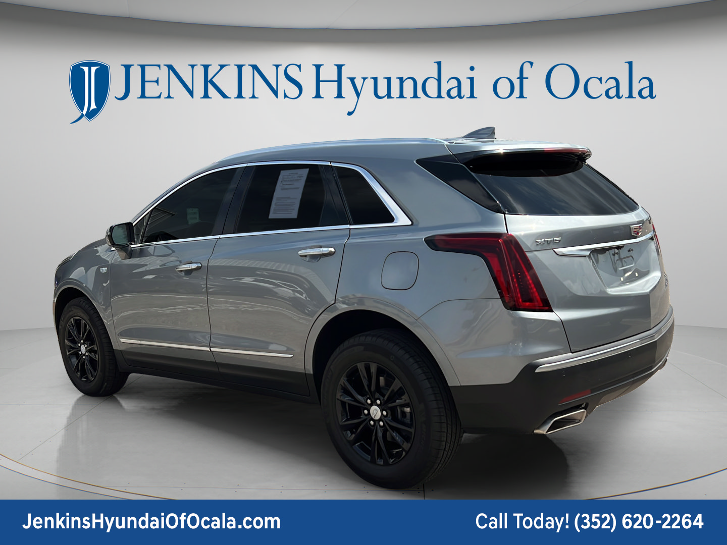 Used 2025 Cadillac XT5 Luxury FWD image 5