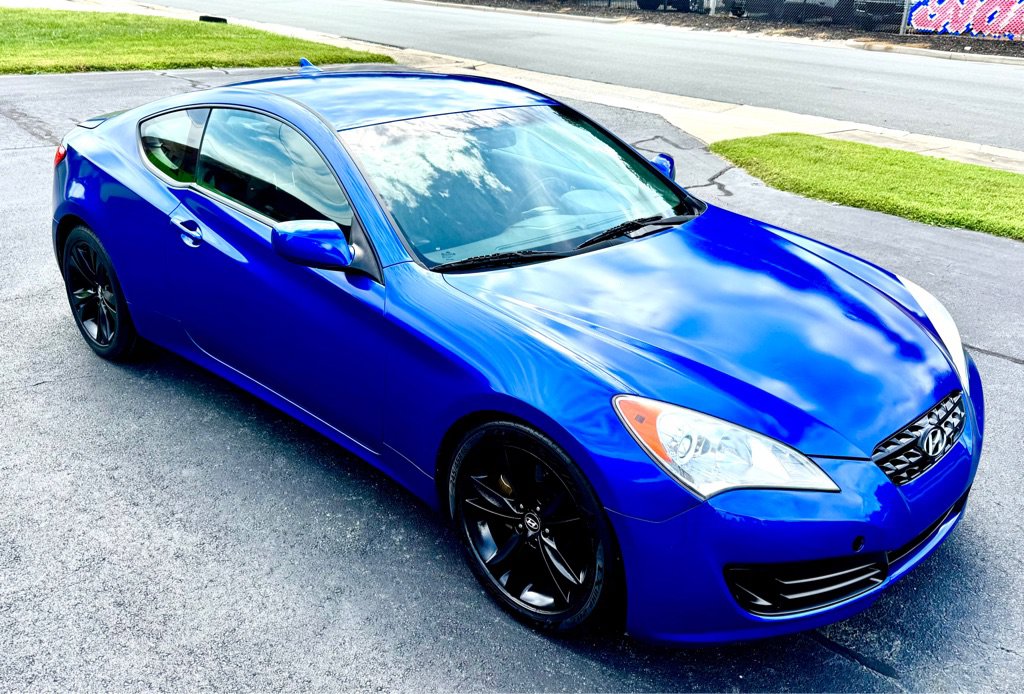 Used 2012 Hyundai Genesis 2.0T RWD image 3