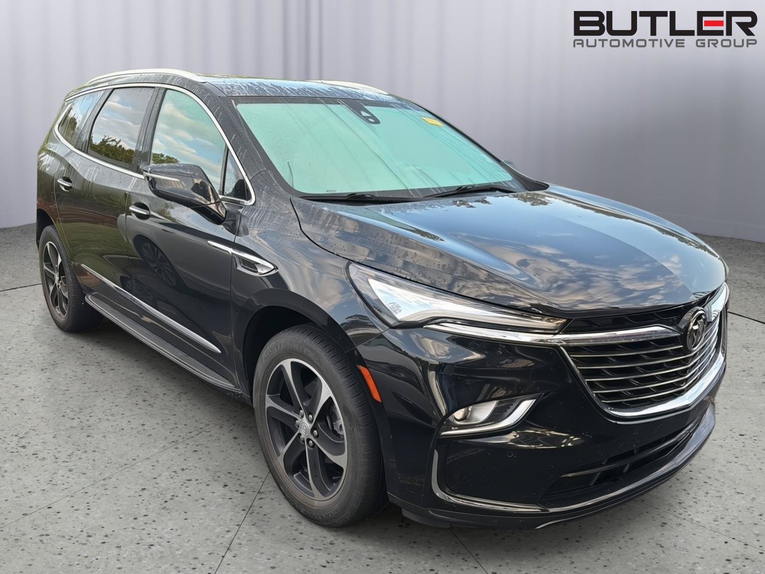 Used 2022 Buick Enclave Premium w/ LPO, Touring Package FWD image 3