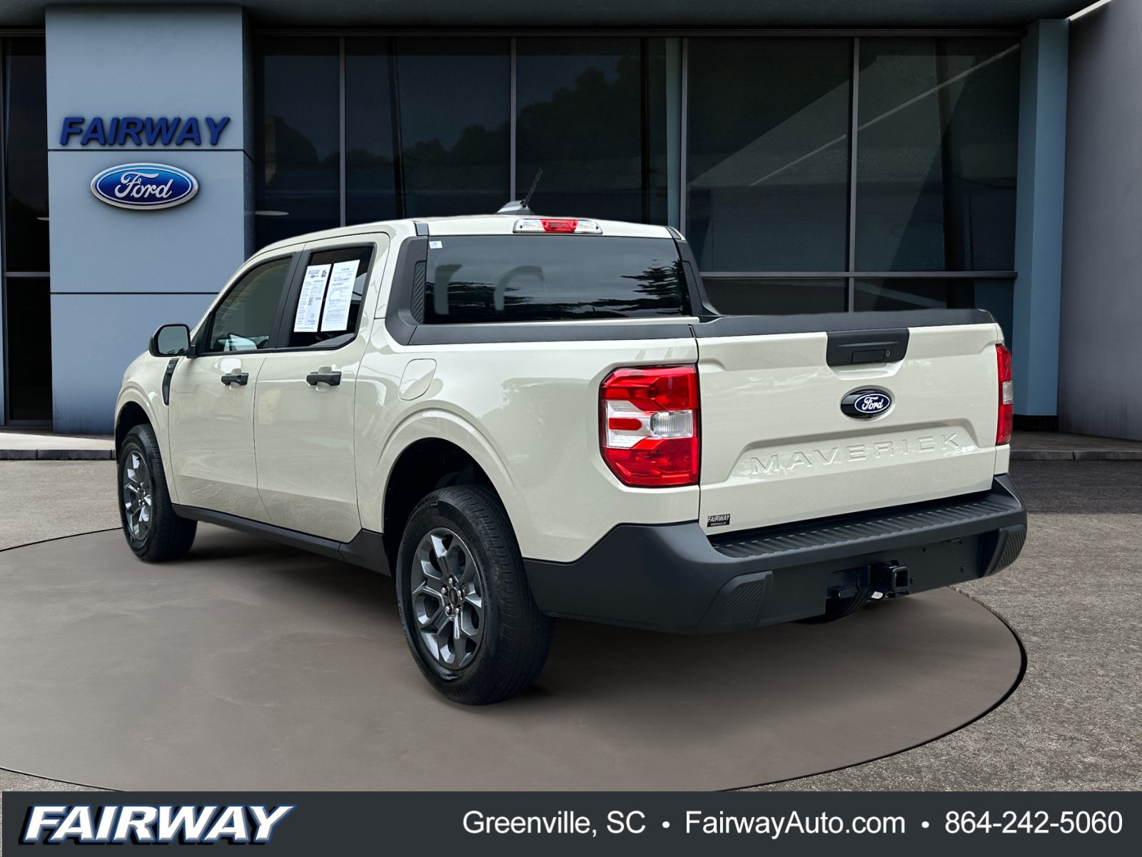 Used 2025 Ford Maverick XLT FWD image 4