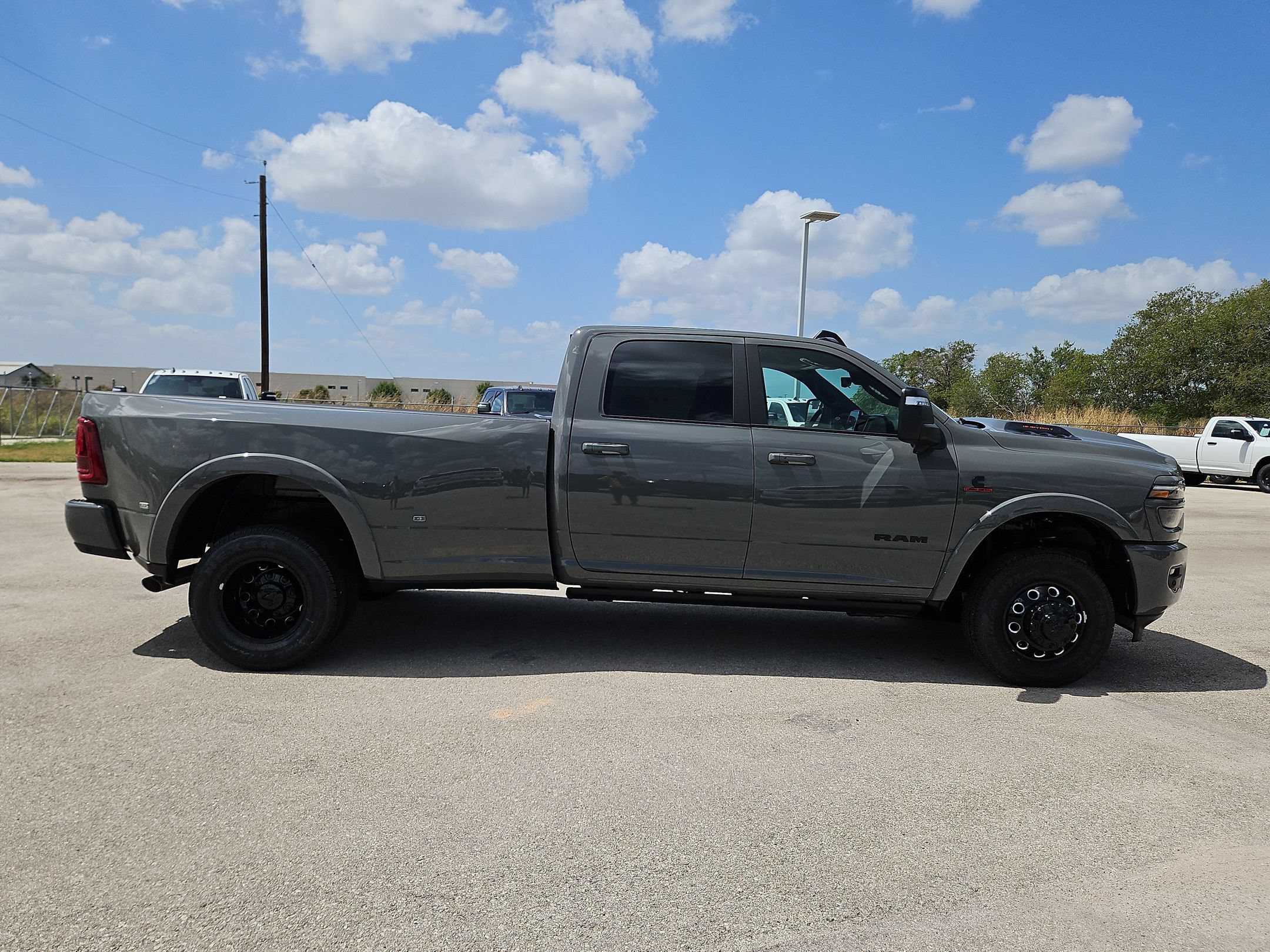 New 2027 RAM 3500 Limited AWD/4WD image 2