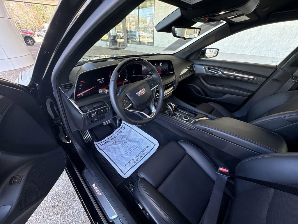 Certified 2025 Cadillac CT5 V w/ Technology Package image 10