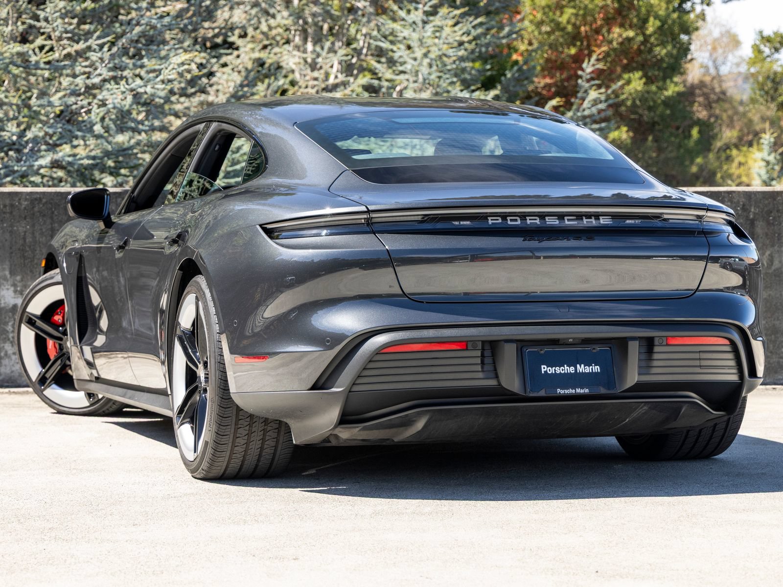 Certified 2025 Porsche Taycan 4S AWD/4WD image 3