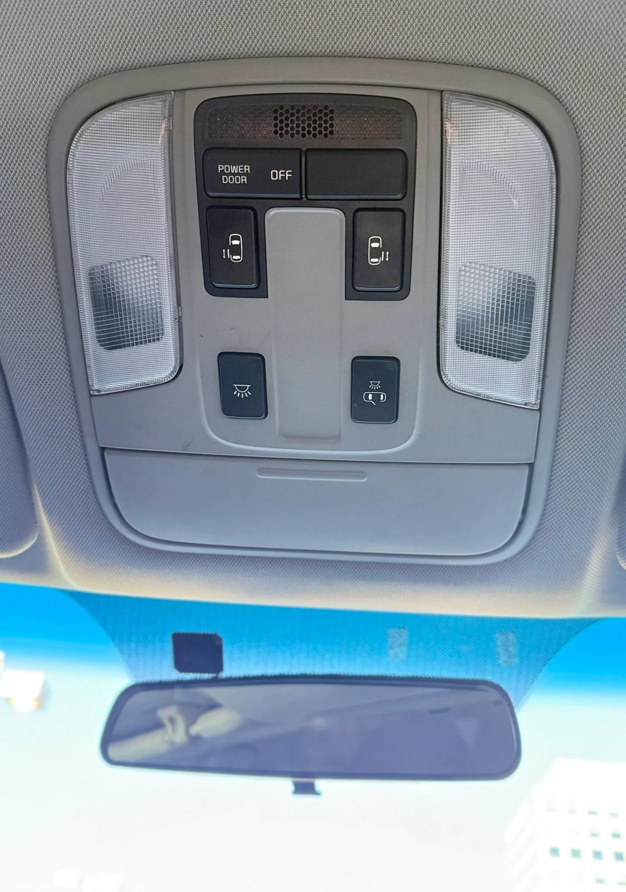 Used 2015 Kia Sedona LX w/ LX Convenience Package image 20