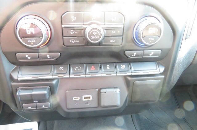 Used 2019 Chevrolet Silverado 1500 LT w/ All-Star Edition image 22