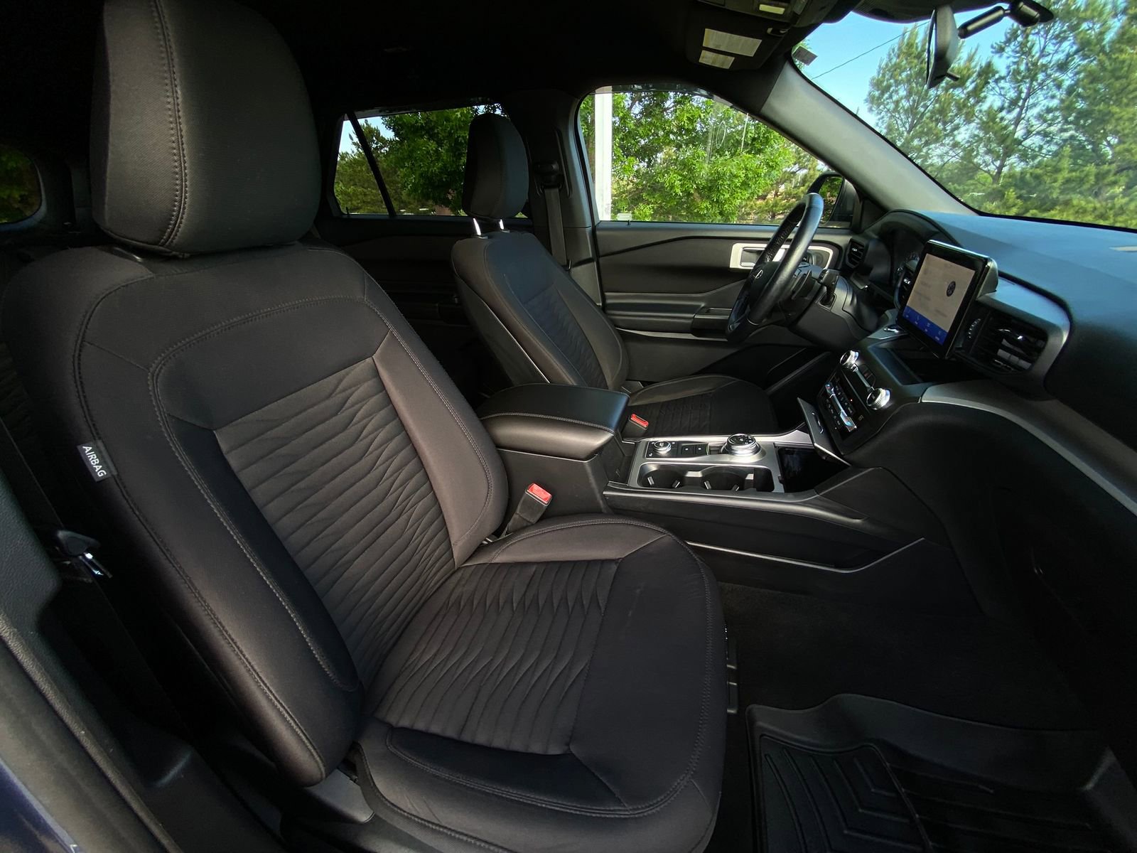 Used 2020 Ford Explorer XLT image 13