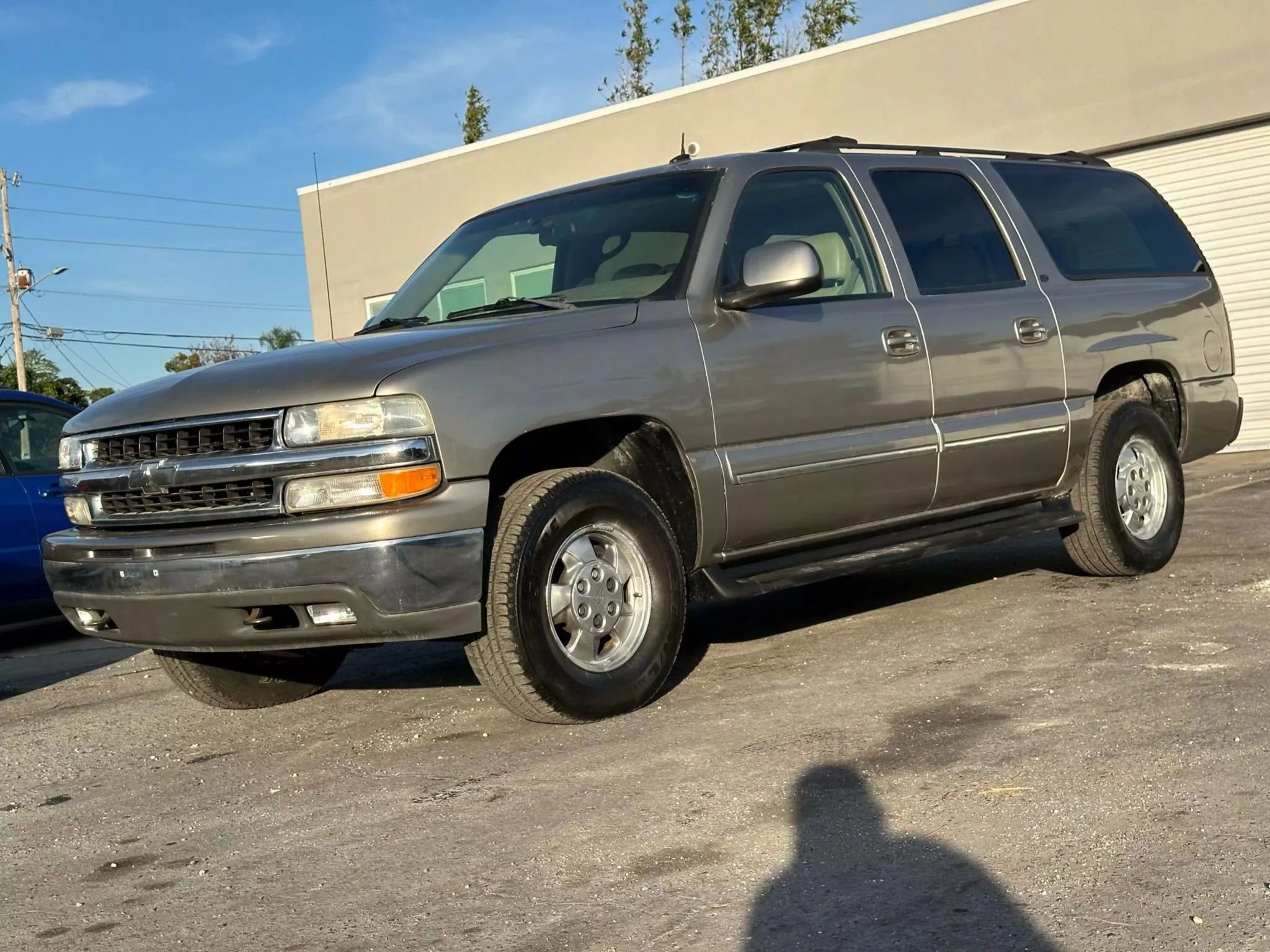 Used 2002 Chevrolet Suburban LT image 21