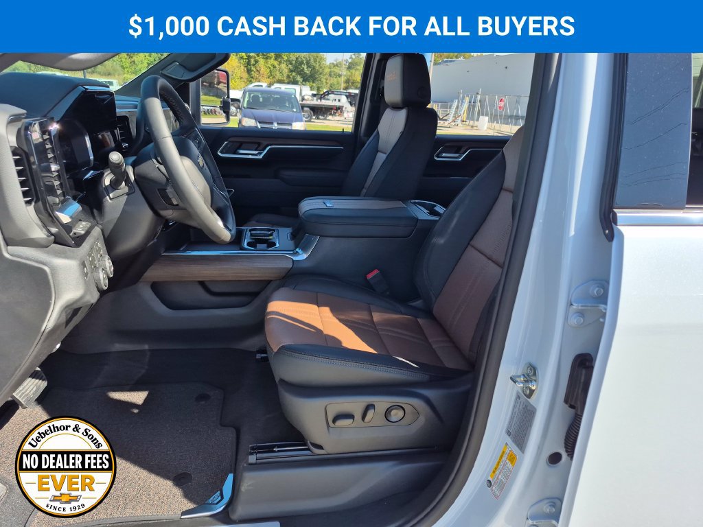New 2026 Chevrolet Silverado 3500 High Country w/ High Country Premium Package AWD/4WD image 9