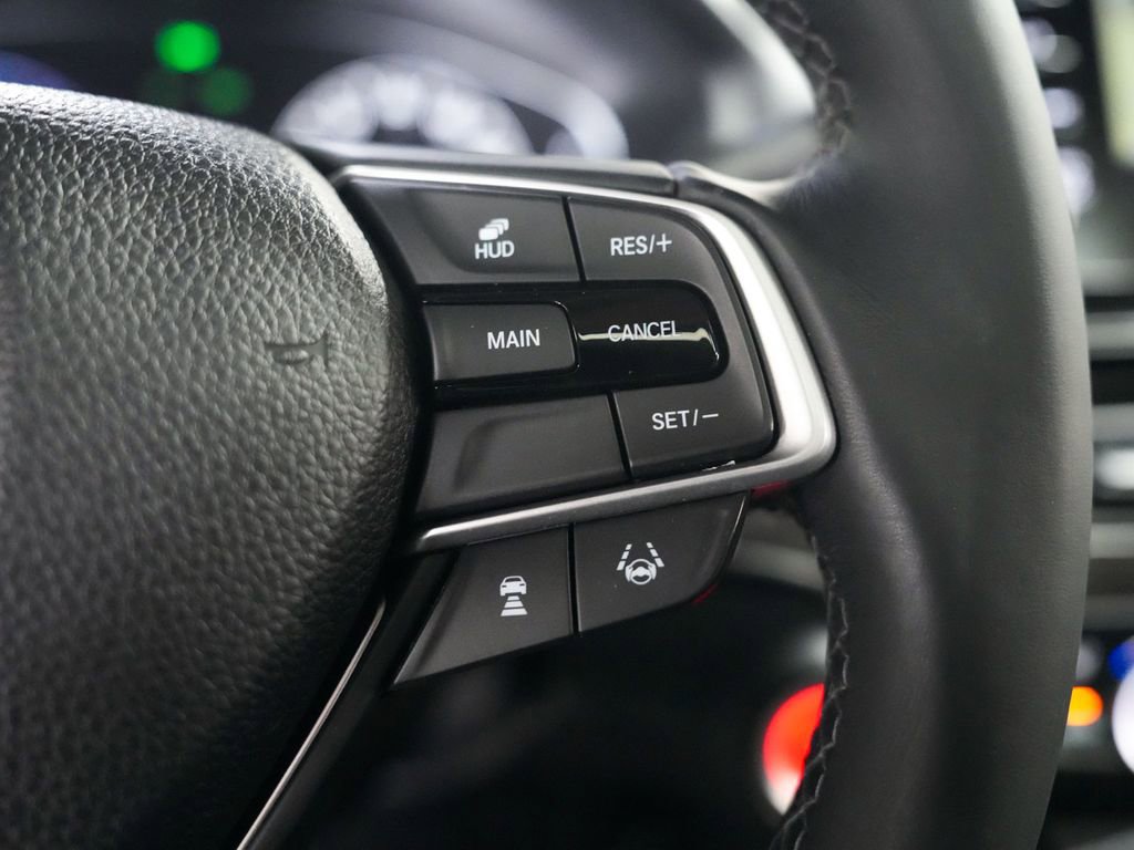 Used 2018 Honda Accord Touring image 26
