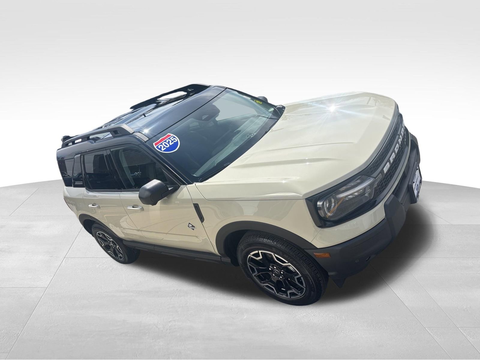 Used 2025 Ford Bronco Sport Outer Banks w/ Outer Banks Tech Package+ AWD/4WD image 8