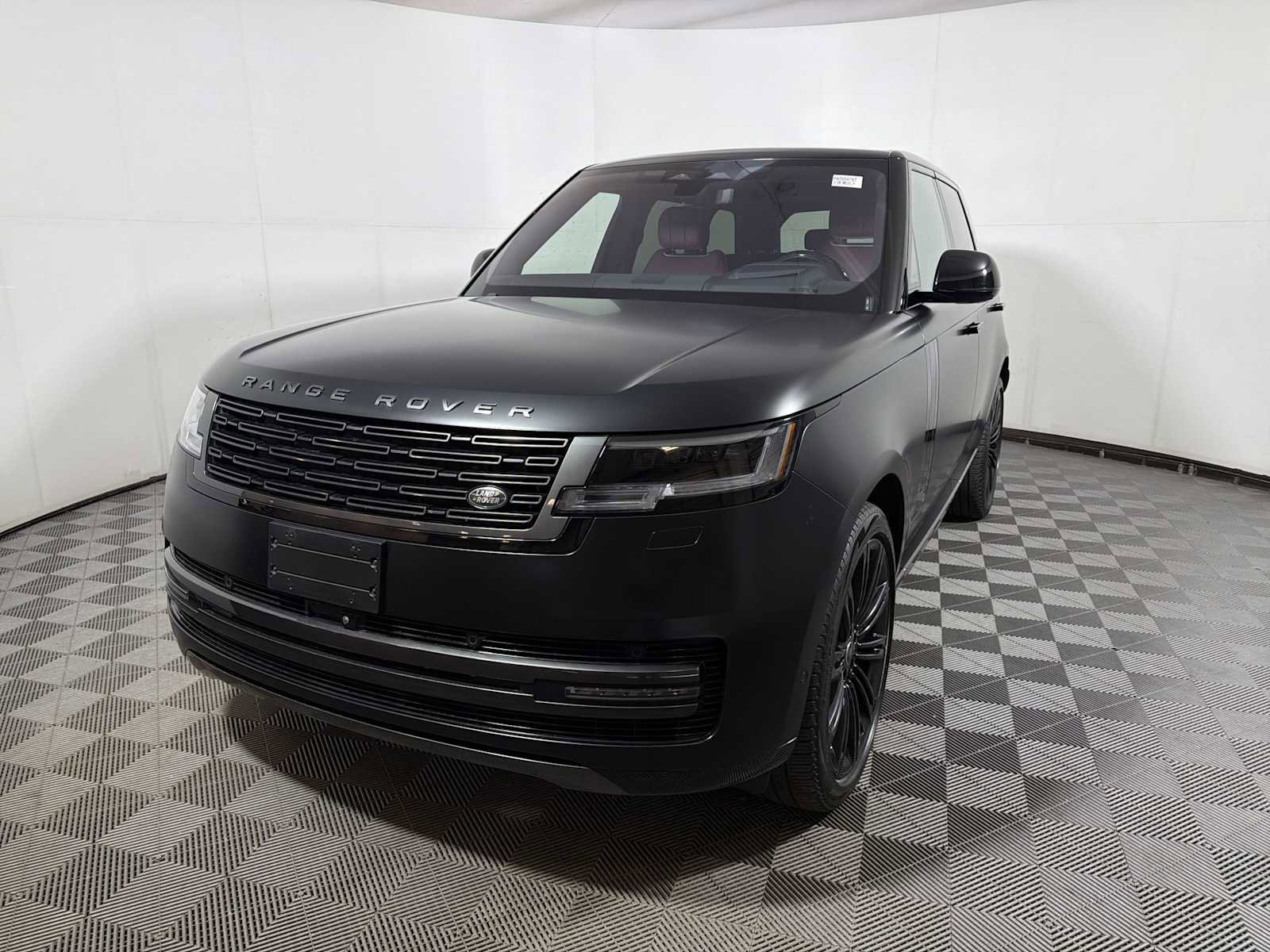Used 2023 Land Rover Range Rover SE image 3