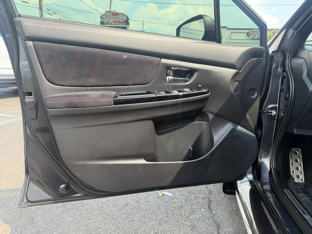 Used 2019 Subaru WRX STI AWD/4WD image 9