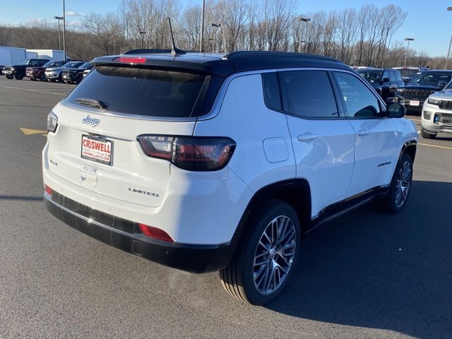 New 2024 Jeep Compass Limited w/ Elite Group image 8