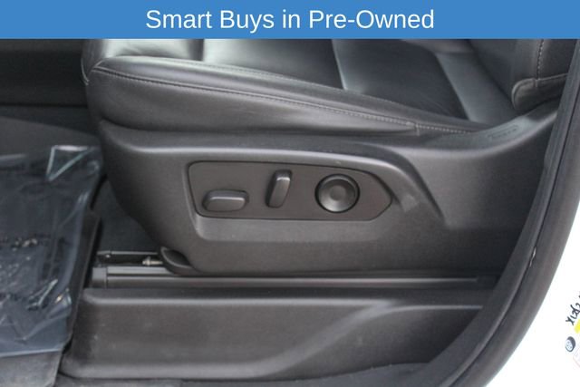 Used 2022 Chevrolet Suburban Z71 w/ Luxury Package AWD/4WD image 19