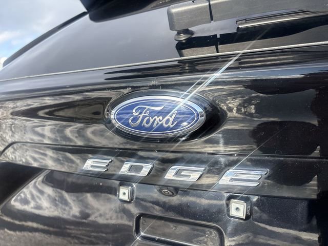 Used 2023 Ford Edge Titanium image 33