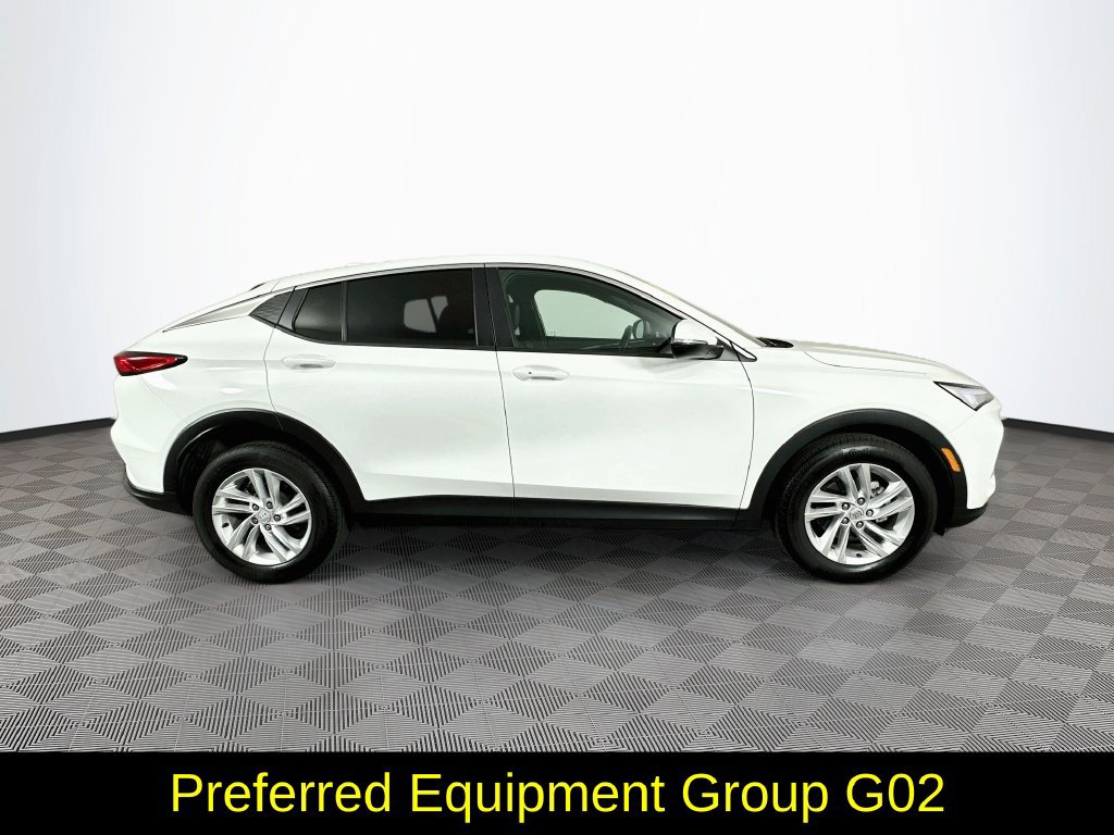 Used 2024 Buick Envista Preferred w/ Convenience I Package FWD image 11