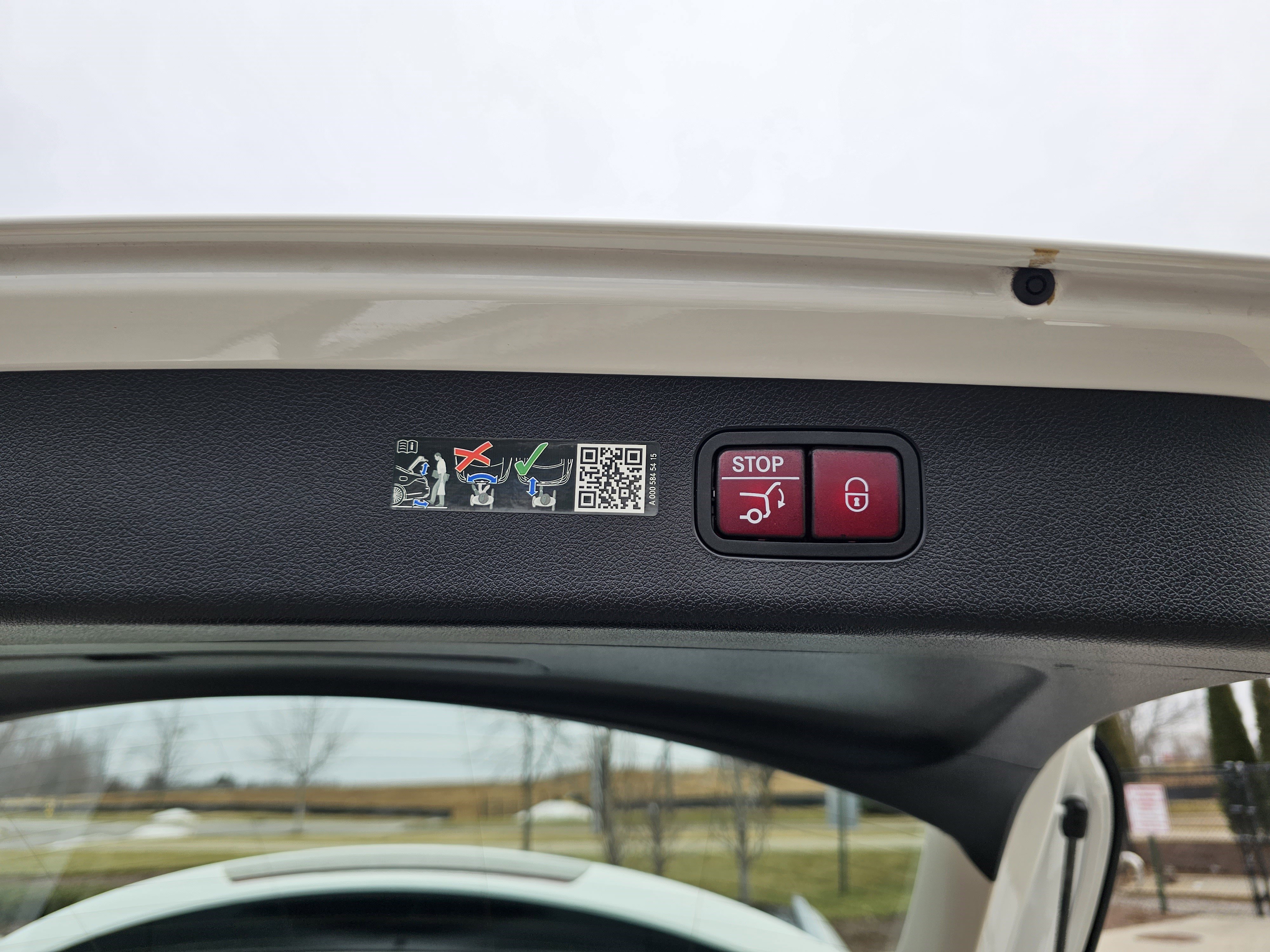 Certified 2024 Mercedes-Benz E 450 4MATIC All-Terrain Wagon image 23