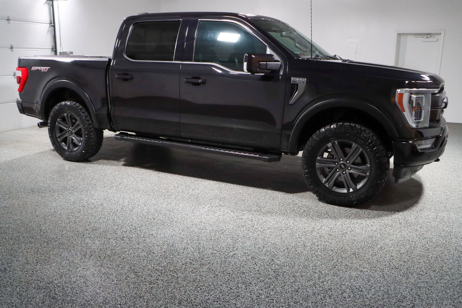 Used 2023 Ford F150 Lariat w/ Equipment Group 502A High AWD/4WD image 7