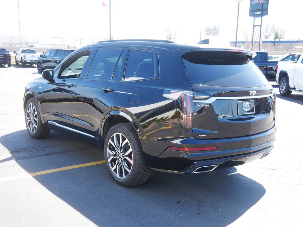 Used 2024 Cadillac XT6 Sport w/ LPO, Floor Liner Package AWD/4WD image 5
