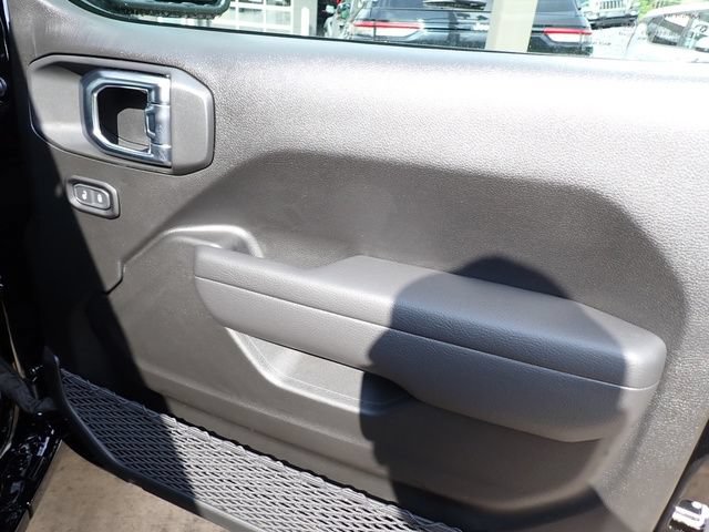 New 2025 Jeep Gladiator Sport AWD/4WD image 10