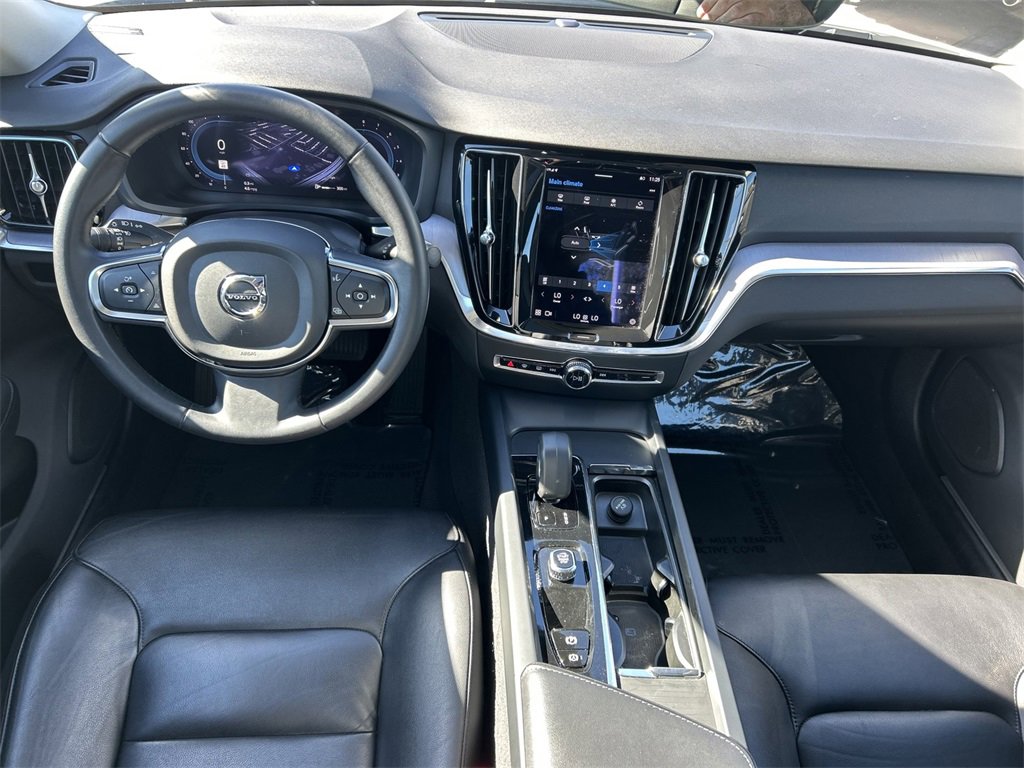 Used 2024 Volvo S60 B5 Core image 17