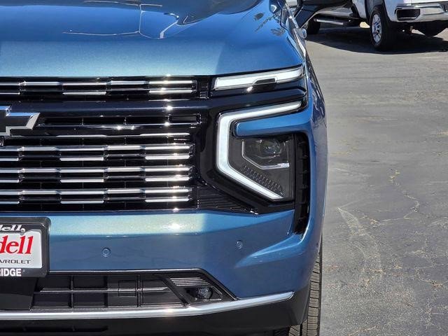 Certified 2025 Chevrolet Suburban High Country image 3